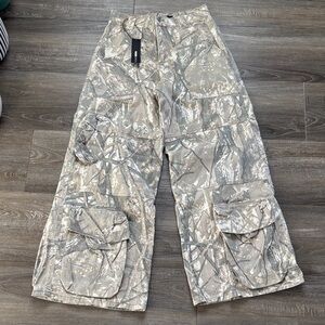 Fashion Nova WOMENS Gray Camouflage Cargo Pants